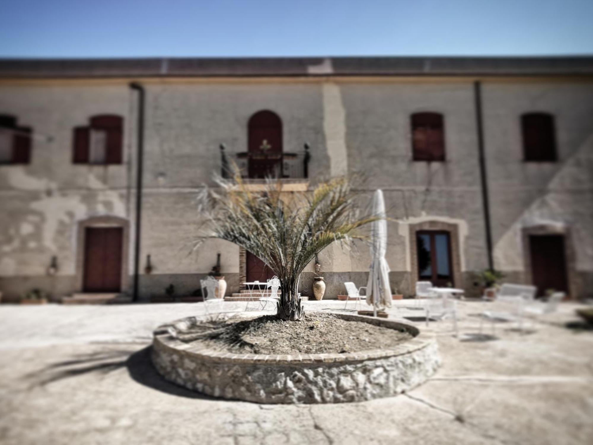 Villa Alessi - Dimora Storica Racalmuto Esterno foto